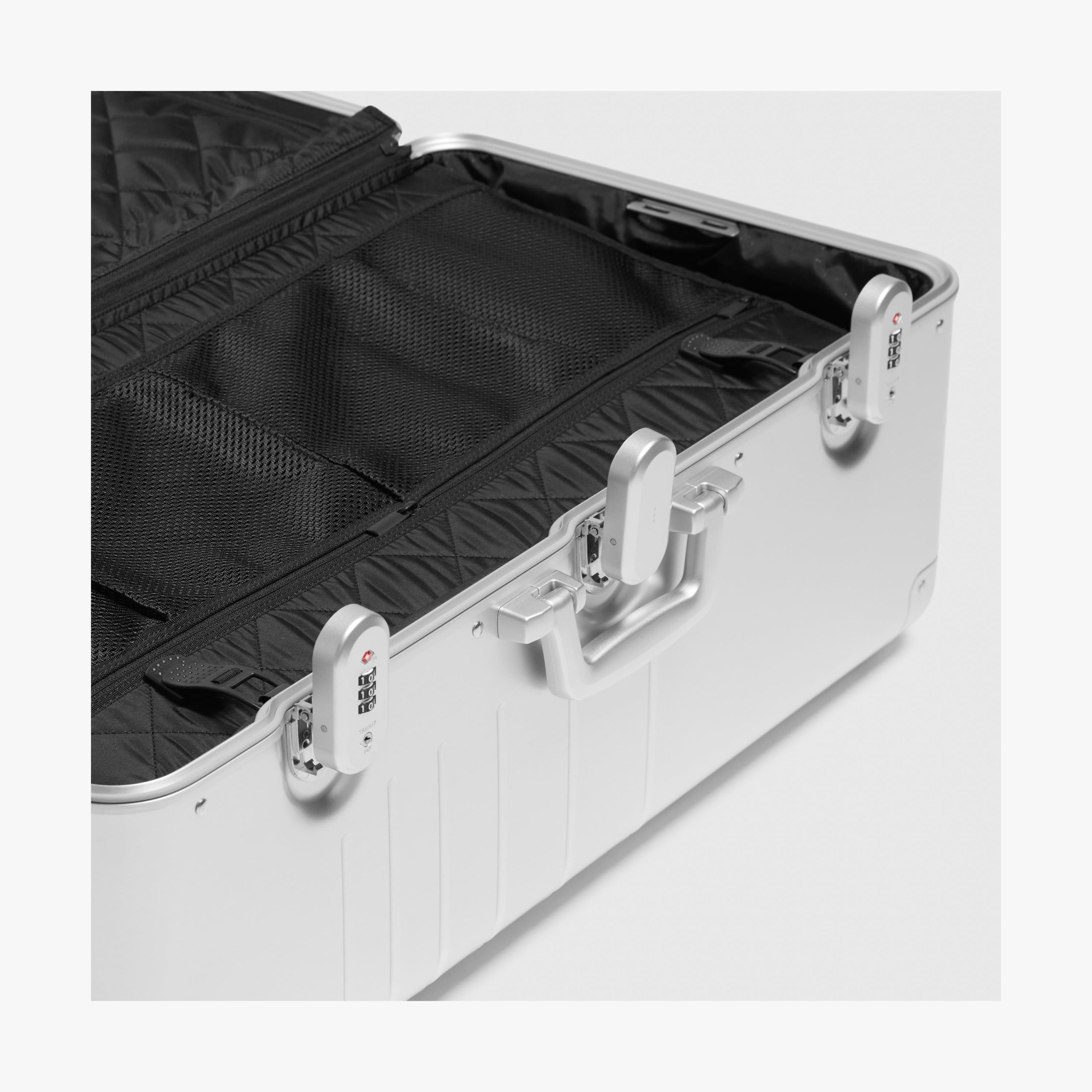 Aluminum Trunk Large - Image 31