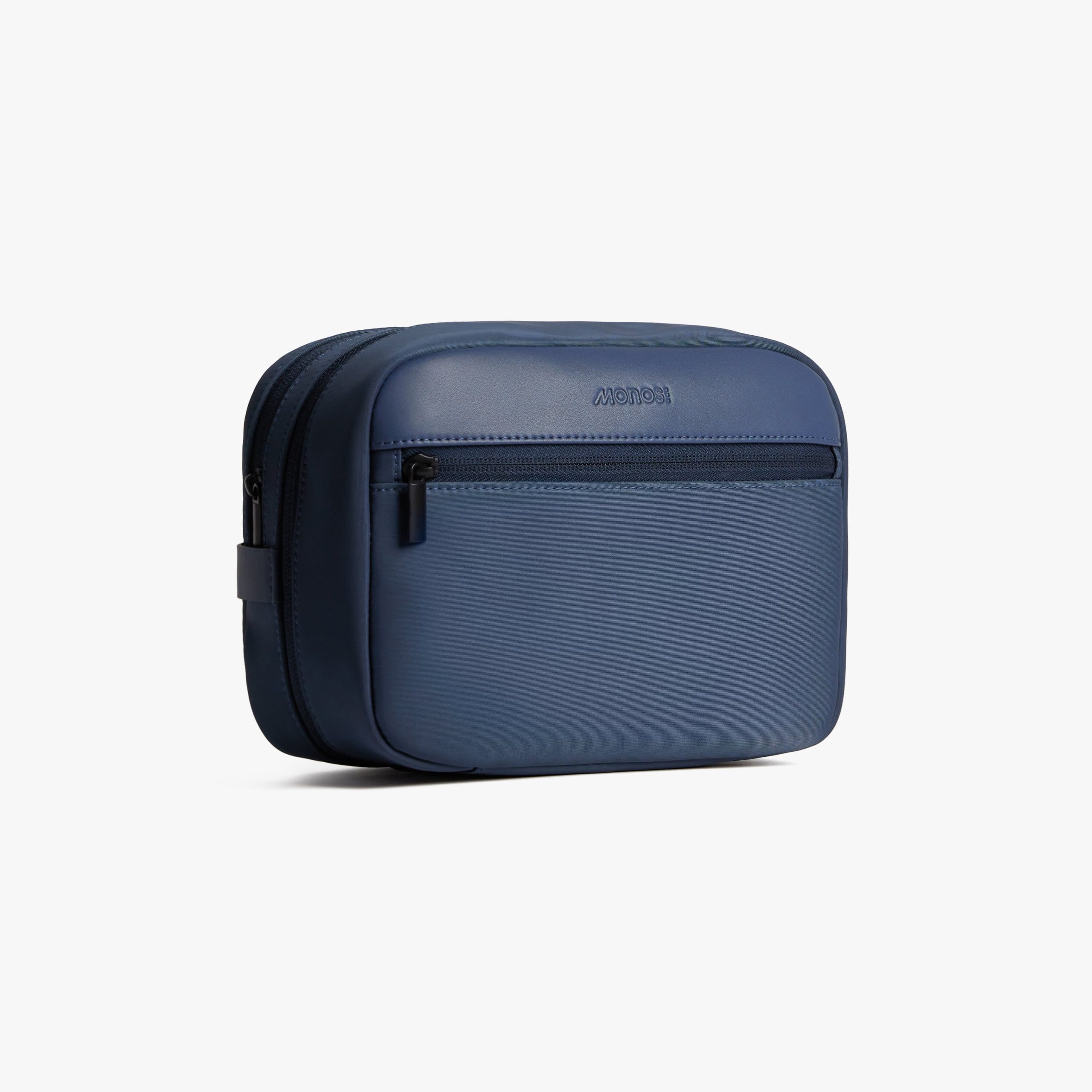 Metro Hanging Toiletry Case - Image 11